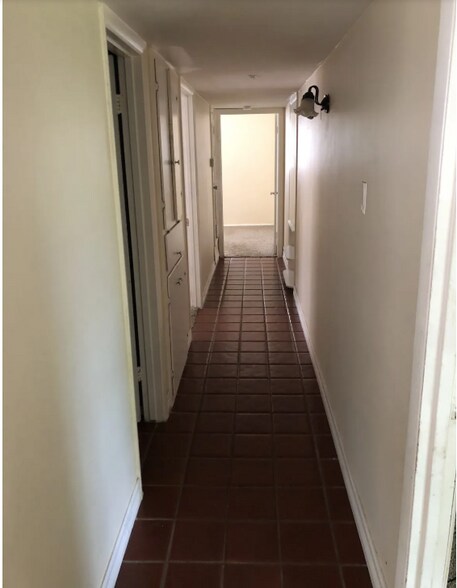 Hallway - 2754 Yale