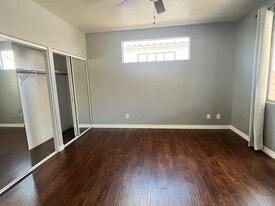 Building Photo - 9542 Sun Drop Ct