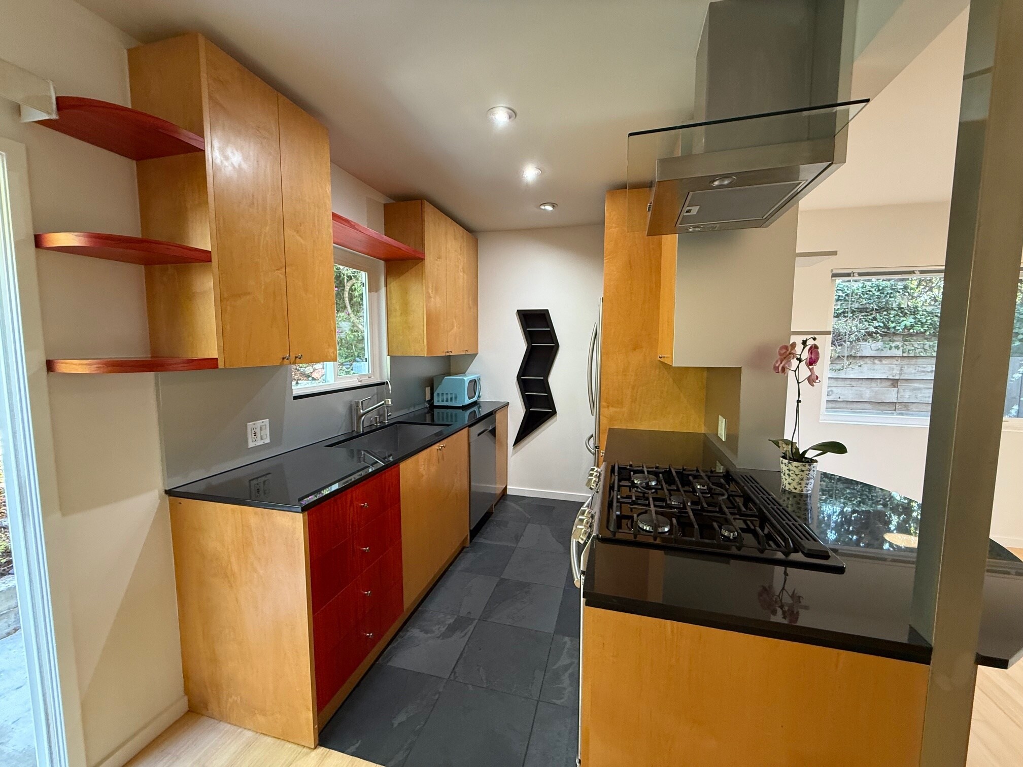 kitchen - 631 Pier Ave