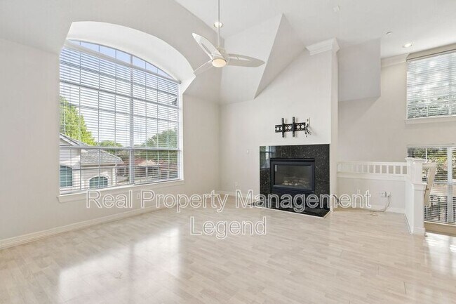 Building Photo - 4097 Oberlin Way