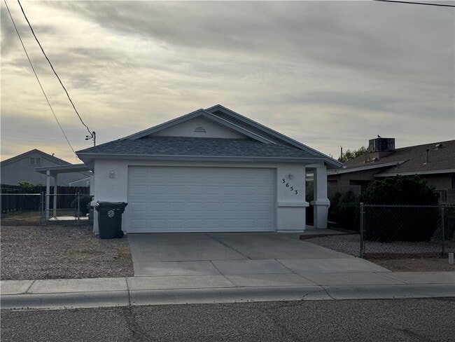 Primary Photo - 3653 N Roosevelt St
