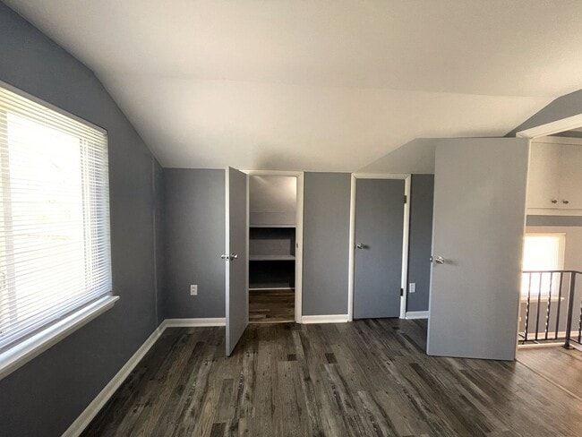 Building Photo - 3137 Maize Rd