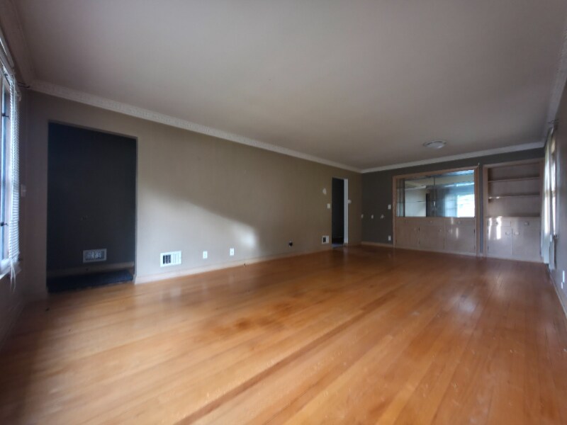 Building Photo - 2866 S 58th St