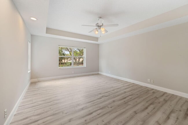 Building Photo - 3257 El Camino Real