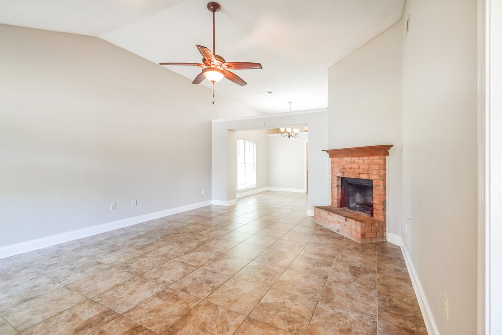 Building Photo - 7711 Iris Cove