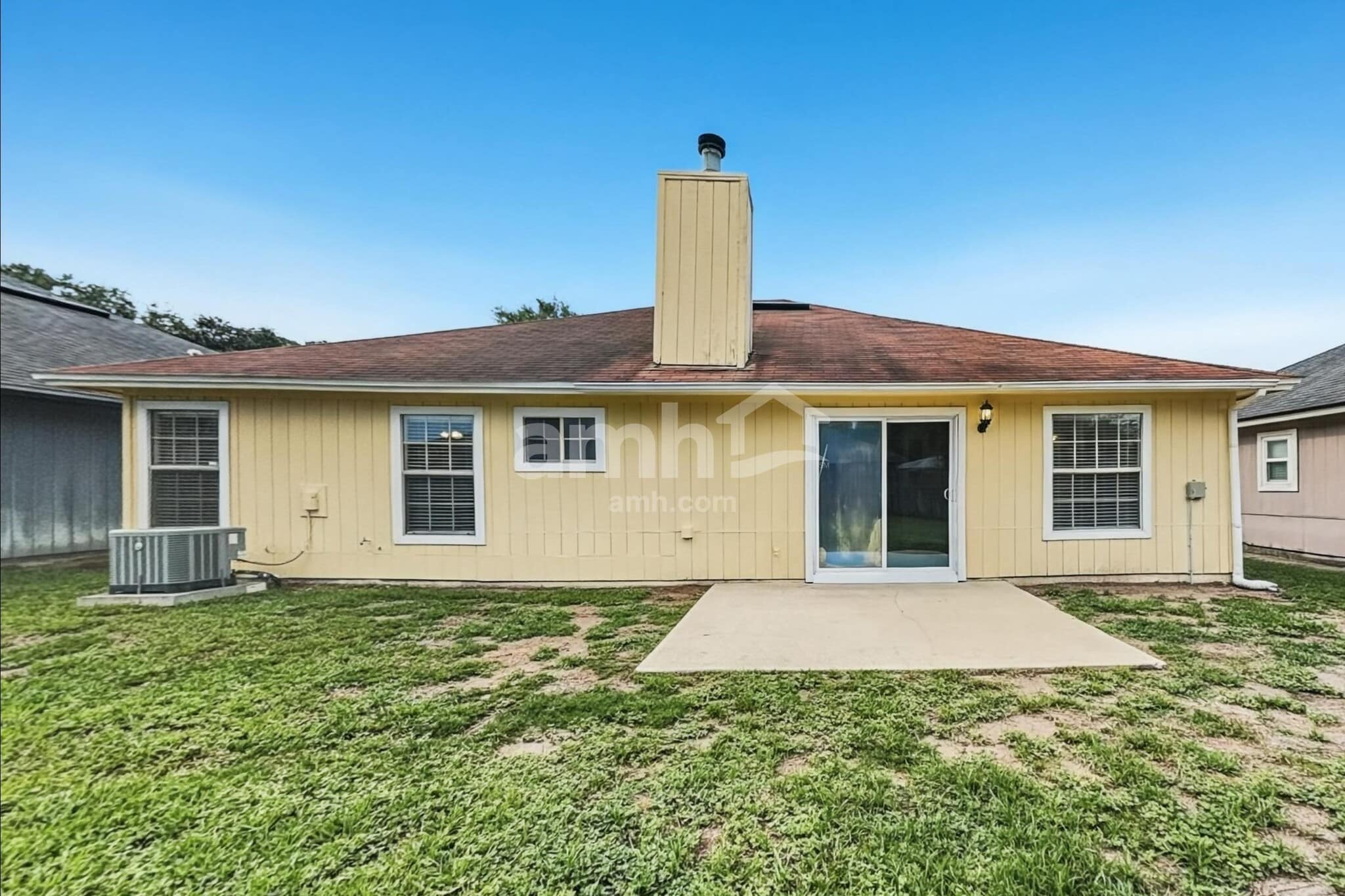 Building Photo - 12612 Ashglen Dr N