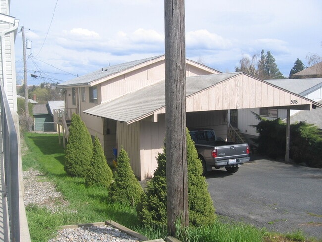 Primary Photo - 508 SW City View St