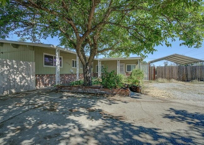 Primary Photo - Available for Move In 3 Bed, 2.5 Bath Home...