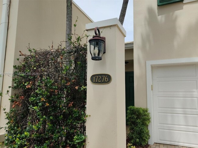 Building Photo - 17276 Bermuda Village Dr