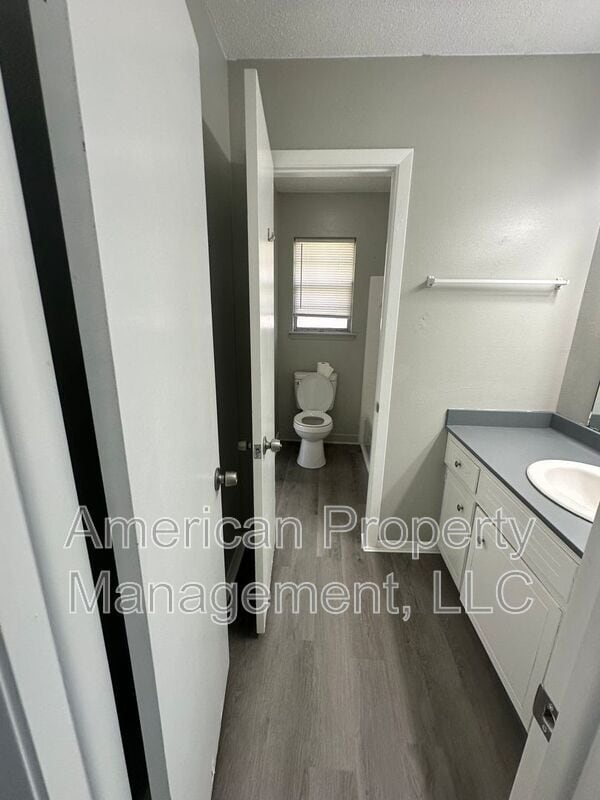Building Photo - 2426 S 83rd E Ave