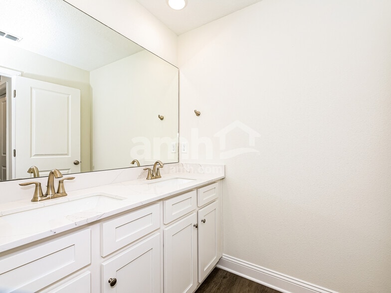 Building Photo - 96941 Blackrock Cv Wy