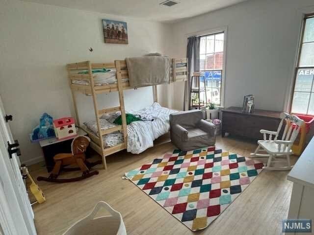 Building Photo - 19-23 W Main St