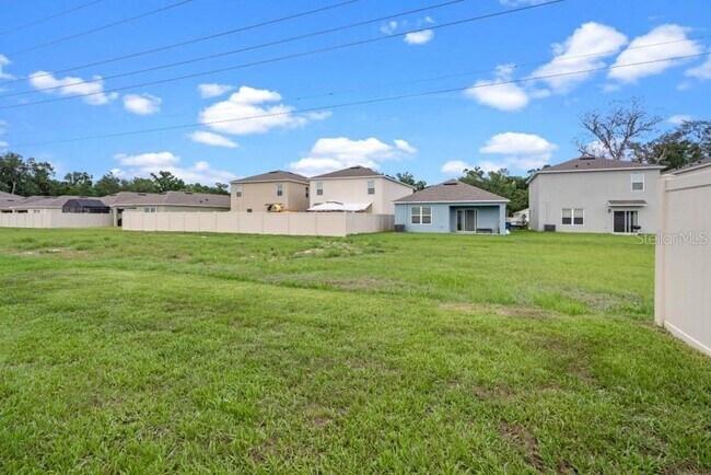 Building Photo - 739 Chinoy Rd