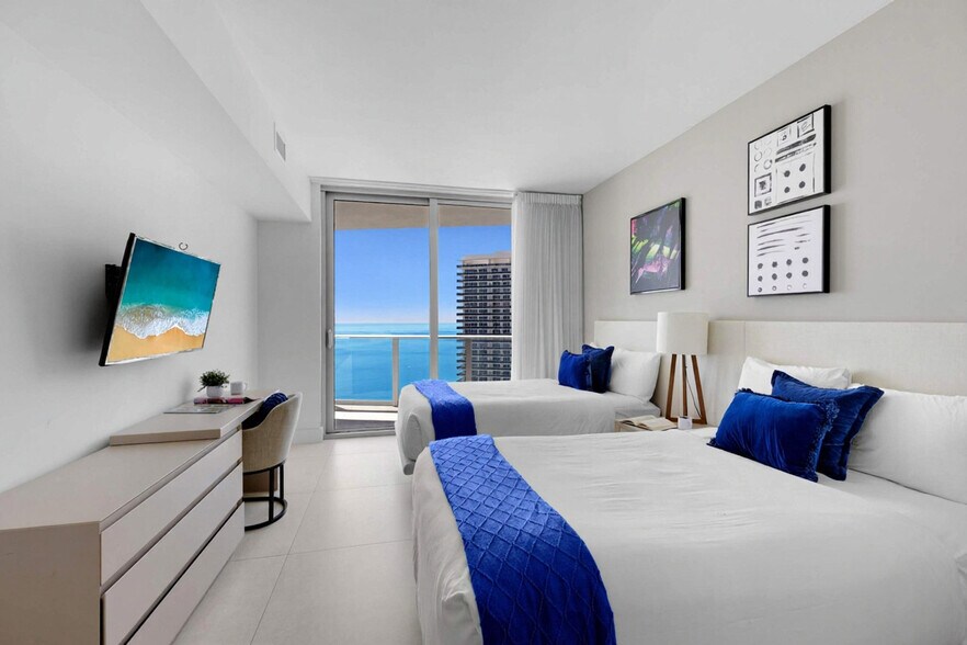 Building Photo - 4111 S Ocean Dr