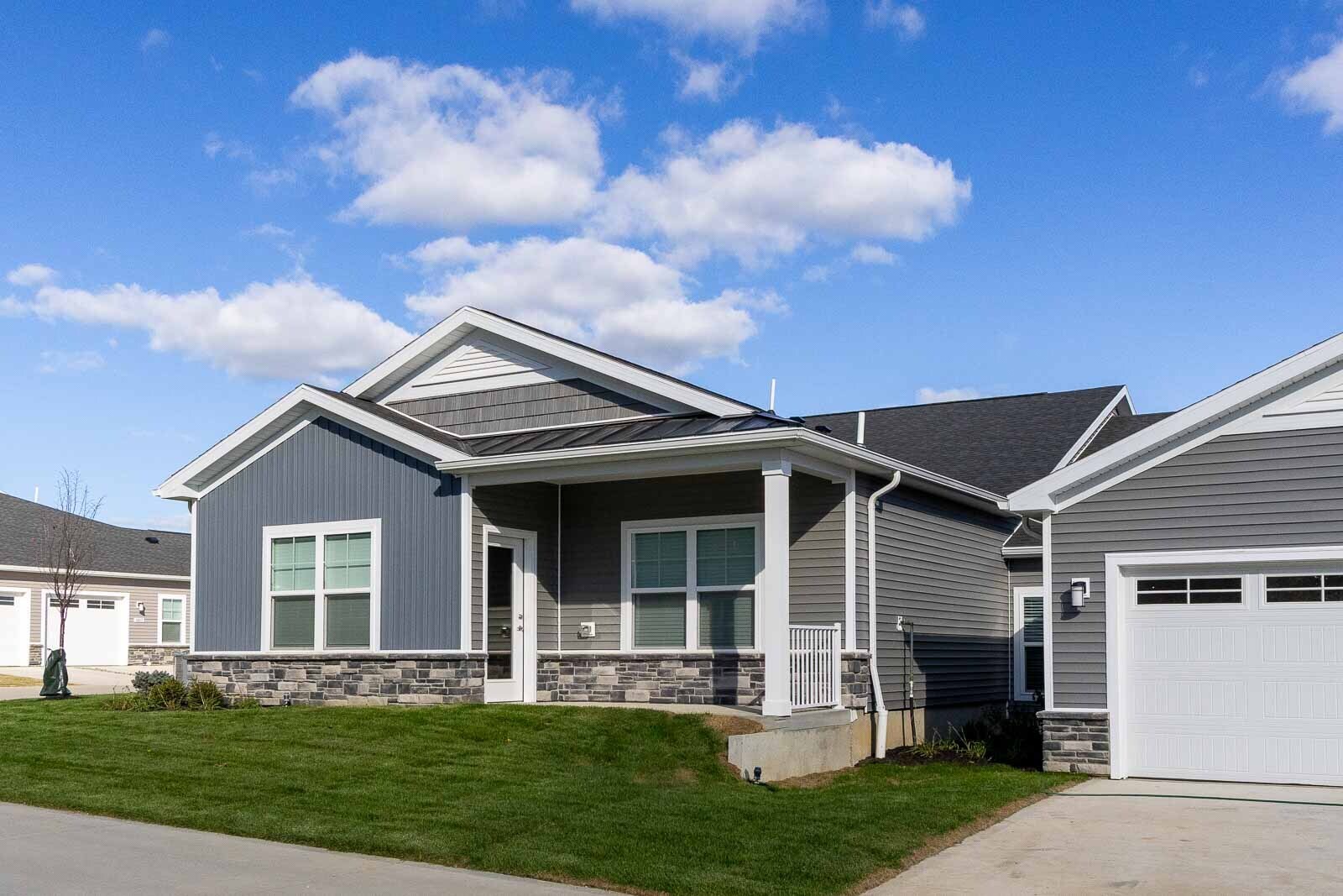 Building Photo - The Villas at Wyles Farm