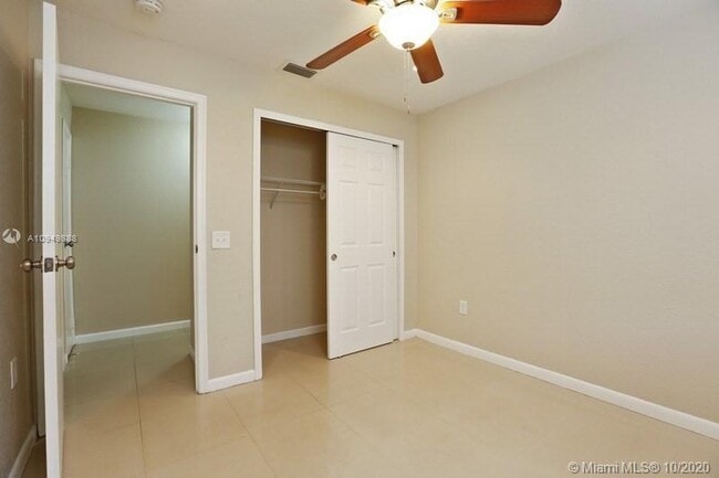 Building Photo - 11460 NW 40th Pl