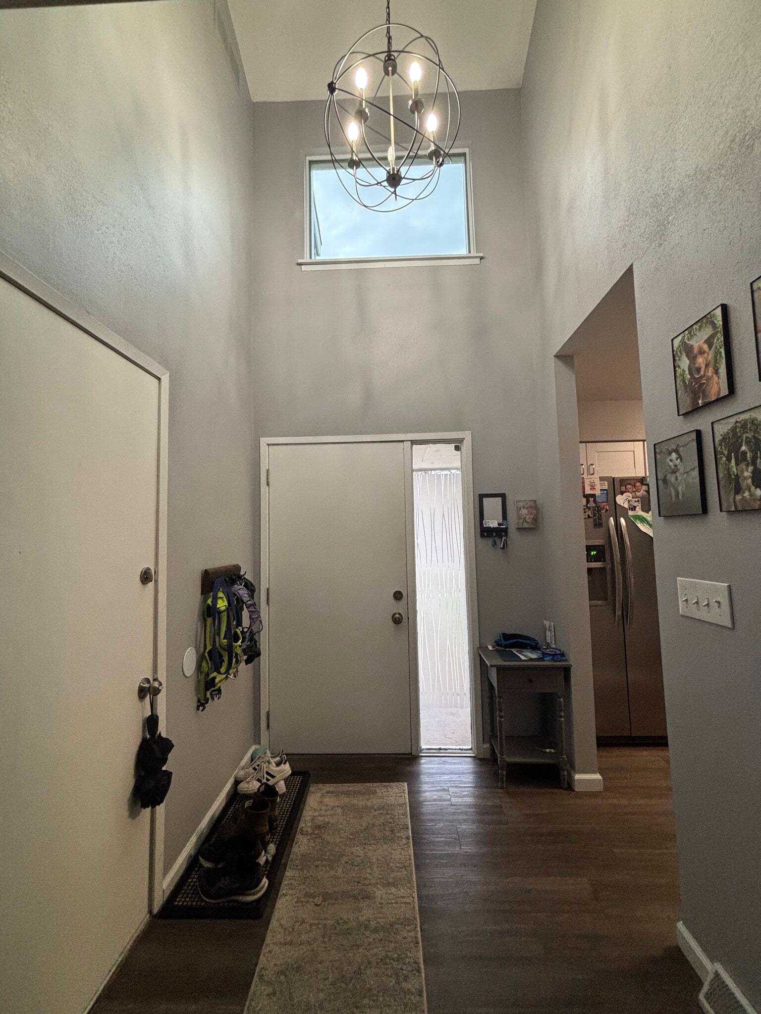 Building Photo - 806 E Sylvan Ave