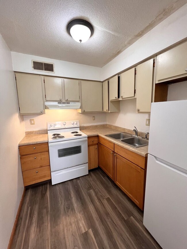 Building Photo - 2BR 1ba - Great location off of 21st Avenue