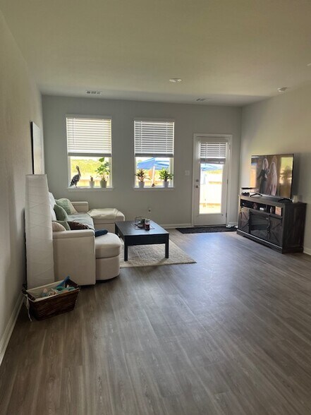 Building Photo - 10608 Ridan Way