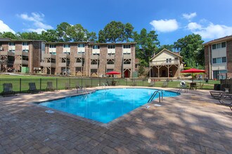 Pool Area - Rollingwood