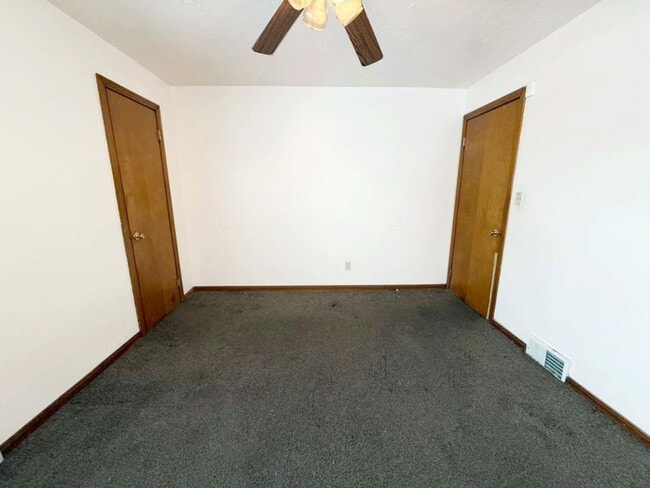 Building Photo - 3 BED, 1 BATH BEAUTIFUL SINGLE-FAMILY HOME IN GARFIELD HEIGHTS!