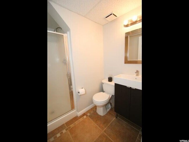 Building Photo - 4 br, 3 bath House - 1179 W 8830 S