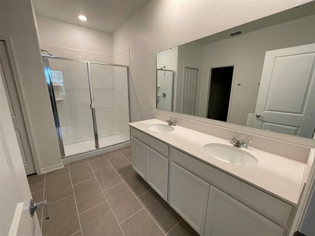 Building Photo - 660 Tanaro Ln