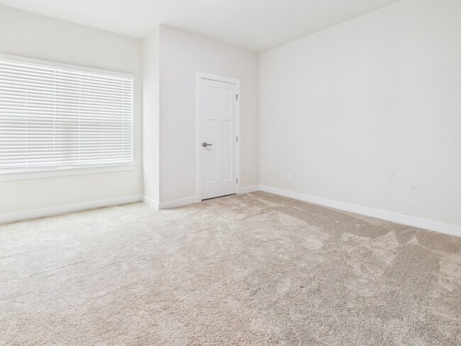 Building Photo - 730 Autumn Sage Dr