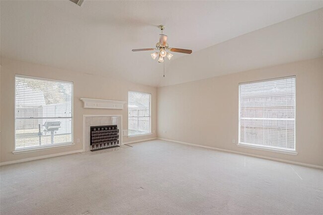 Building Photo - 18014 Still Springs Ct