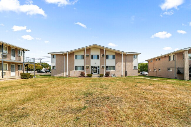 Building Photo - 750 Harrison Blvd