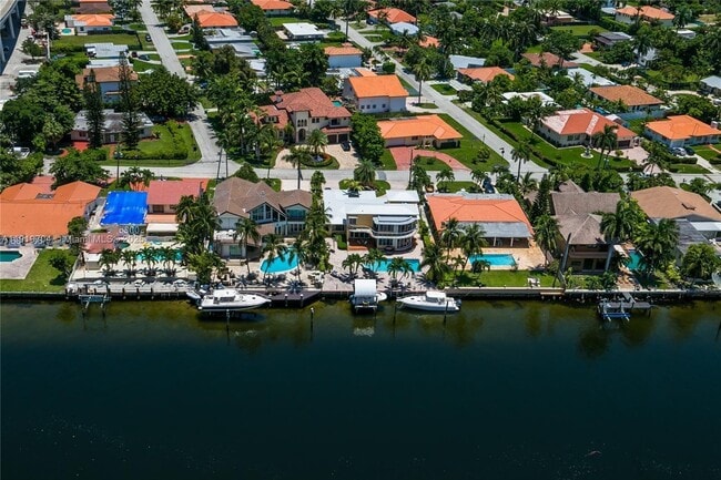 Building Photo - 19195 NE 36th Pl