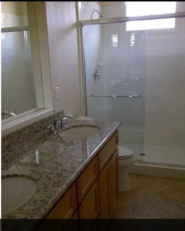 Building Photo - Single Level 3 Bedroom 2 Bath House in West Santa Rosa