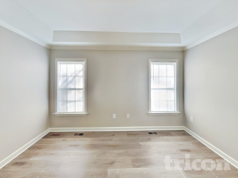 Building Photo - 1670 Red Bird Cir SE