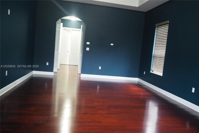 Building Photo - 2750 Jockey Cir