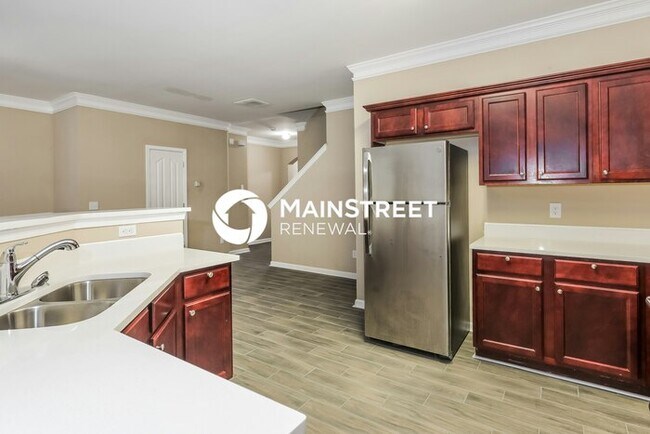 Building Photo - 4 Bedroom Pet-Friendly Home in Atlanta, GA with Main Street Renewal