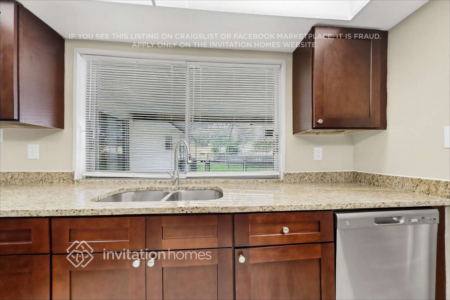 Building Photo - 4407 Orangewood Loop E