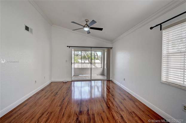Building Photo - 2850 N Oakland Forest Dr