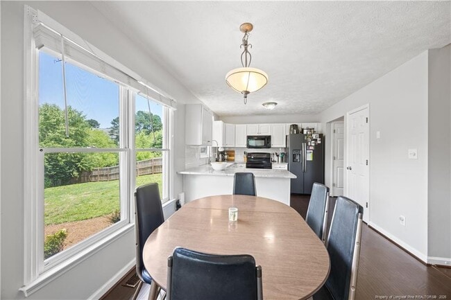 Building Photo - 3517 Gables Dr