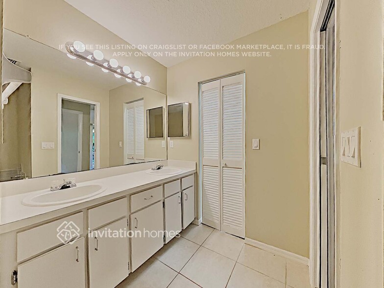 Building Photo - 10 Widgeon Pl