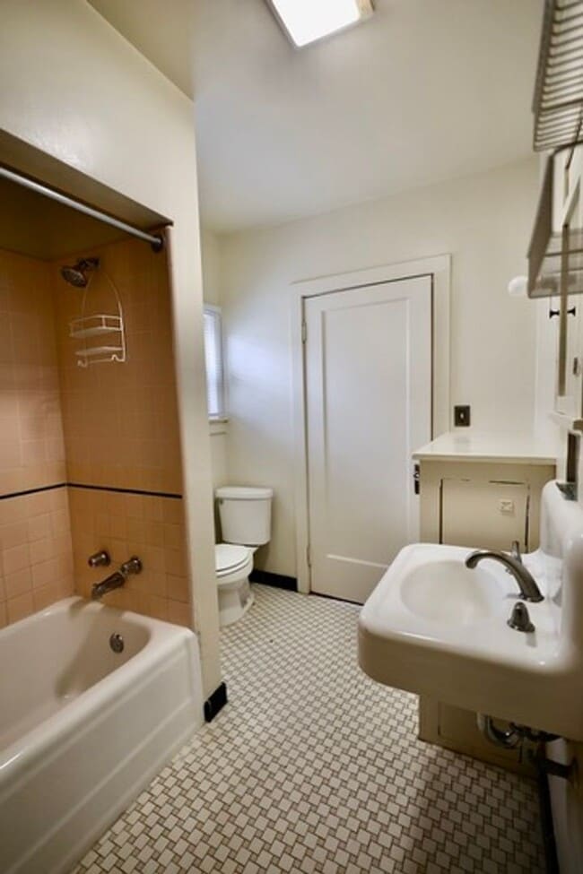 Building Photo - Available Now – Downtown Winters Bungalow