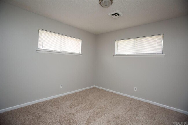 Building Photo - 5800 Hopson Dr
