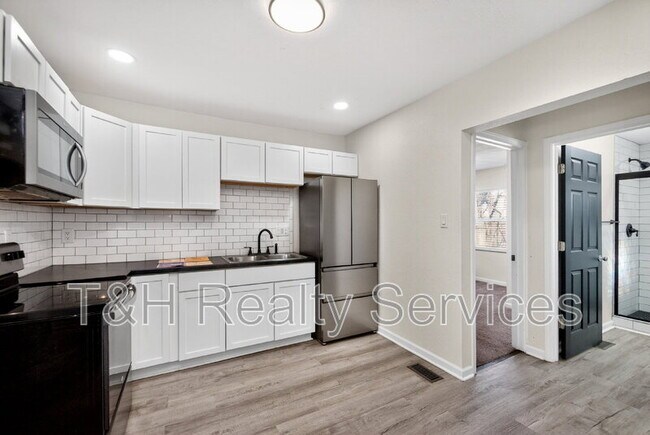 Building Photo - 1831 Olive St