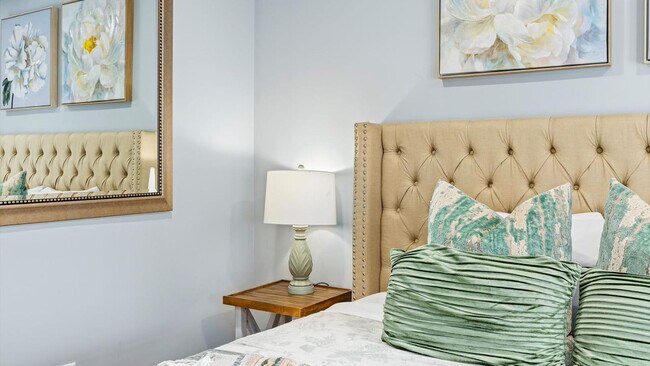 Building Photo - 710 Battersea Rd