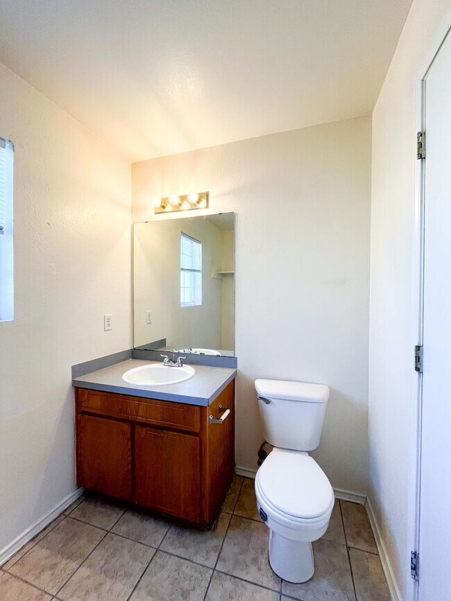 Building Photo - 4207 July Dr