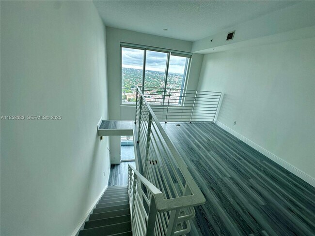 Building Photo - 60 SW 13th St