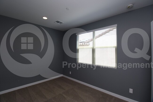 Building Photo - 31925 N 125th Ave