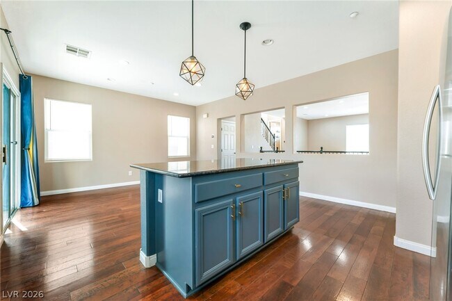 Building Photo - 6635 Weeping Pine St