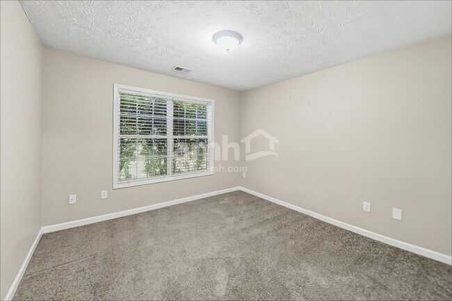 Building Photo - 282 Rockingham Dr
