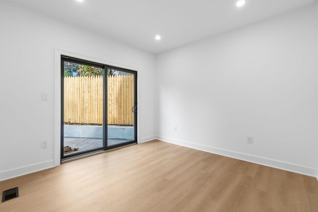 Building Photo - 685 JFK Blvd E