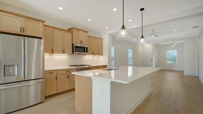 Building Photo - 10105 Canaveral Cir